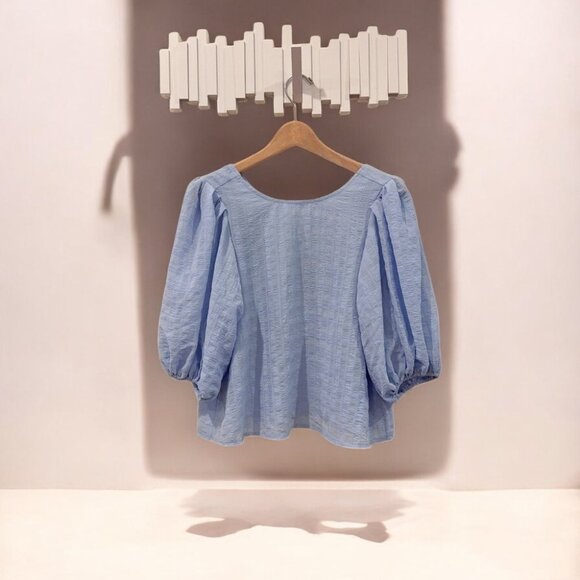 NWT ASTR The Label Puff Short Sleeve Gauze Oversize Blouse - Picture 1 of 4